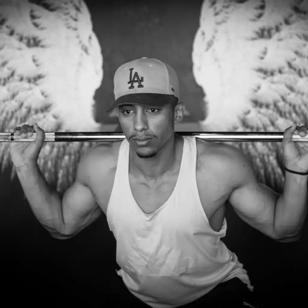 Real Transformation Stories: The Truth Behind Life-Changing Results 1 Real people transformations during workout